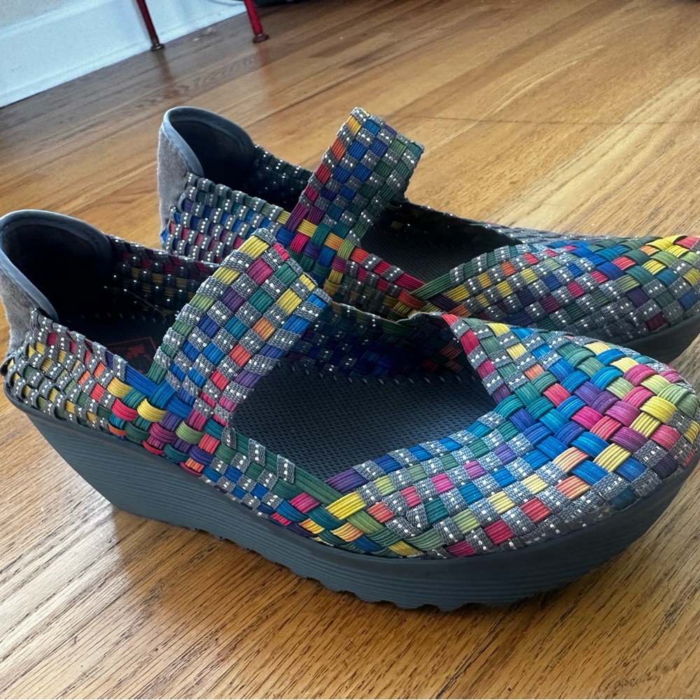 St. John’s Bay rainbow weave wedge Mary Jane’s NWOT, size 8